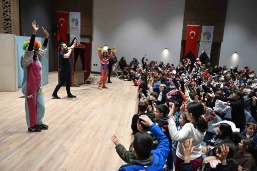 Karacabey Belediyesi&rsquo;nden &ccedil;ocuklara unutulmaz s&ouml;mestr ş&ouml;leni
