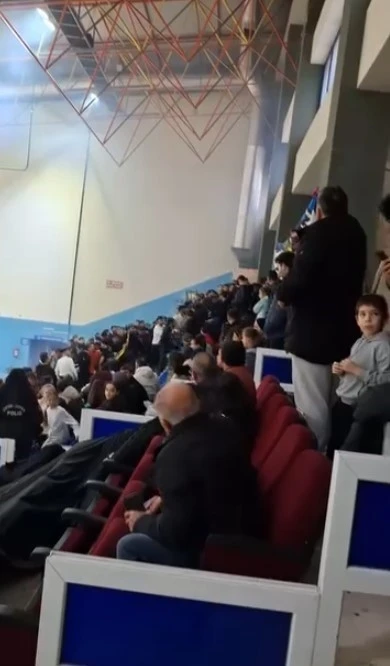 Karacabey Belediyespor - Fenerbah&ccedil;e ma&ccedil;ında olaylar &ccedil;ıktı
