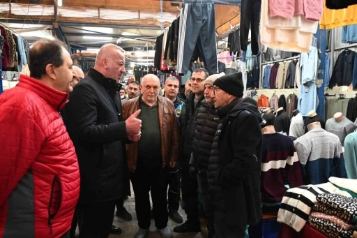 Karacabey&rsquo;de belediyecilik sahada yapılıyor
