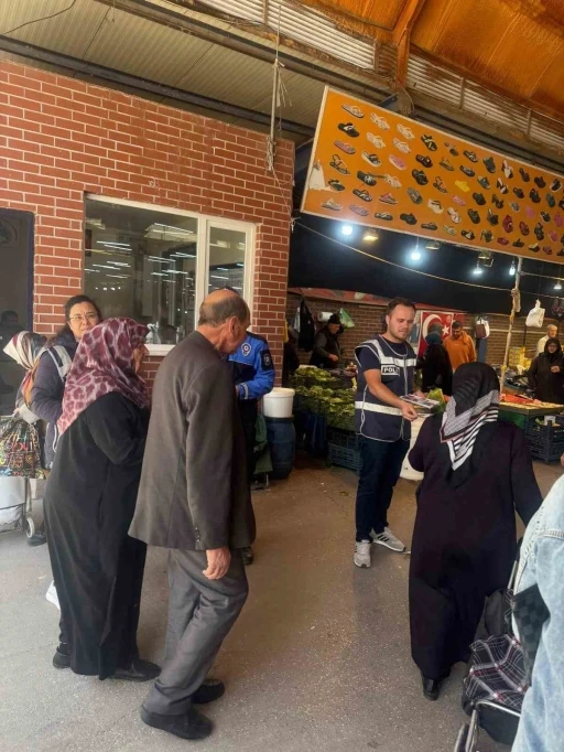 Karacabey’de polis ekipleri KADES uygulamasını tanıttı
