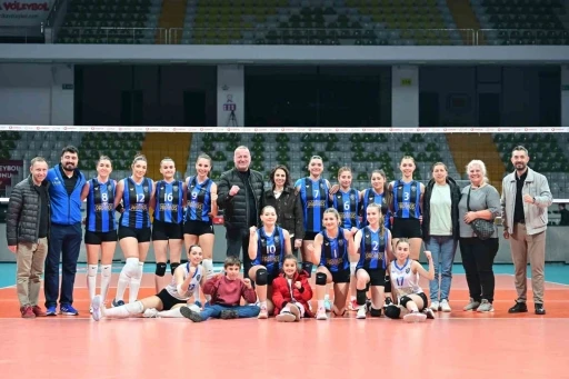 Karacabey&rsquo;in sultanları ilk galibiyetini aldı

