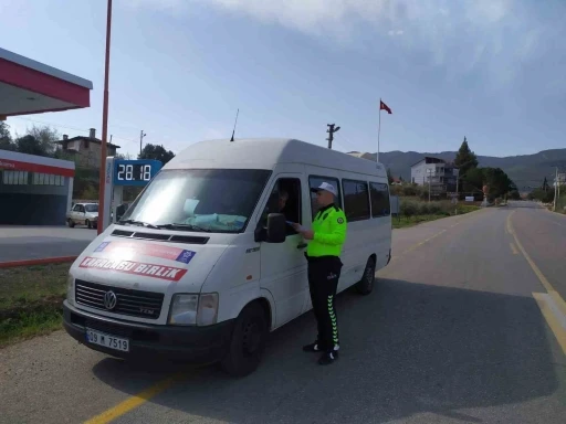 Karacasu’da sürücüler denetlendi
