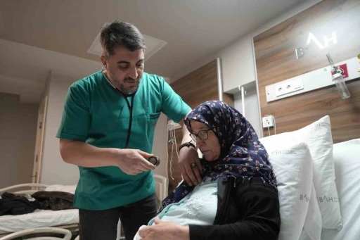 Karadeniz’de ilk: Ciddi kalp kapak kaçağı olan hasta ’mandallama’ yöntemiyle sağlığına kavuştu
