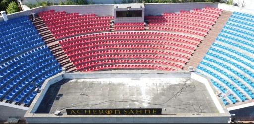 Karadeniz Ereğli’de amfi tiyatro yenilendi, kültür ve sanata kapılarını açtı
