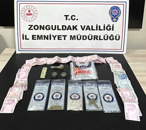 Karadeniz Ereğli ve Kilimli’de narkotik operasyonunda 15 şüpheli yakalandı
