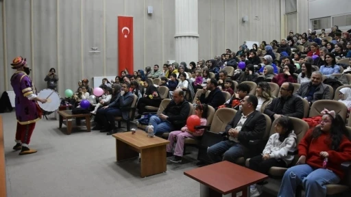 Karag&ouml;z ile Hacivat&rsquo;a yoğun ilgi
