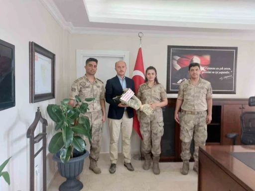 Karakoyunlu Kaymakamı Nurettin Yavuz, Jandarma personelini makamında kabul etti
