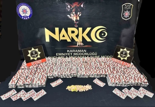 Karaman’da 6 bin 74 adet uyuşturucu hap ele geçirildi
