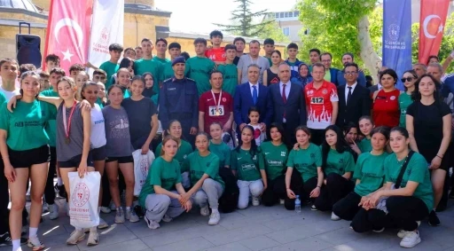 Karaman&rsquo;da halk koşusu d&uuml;zenlendi
