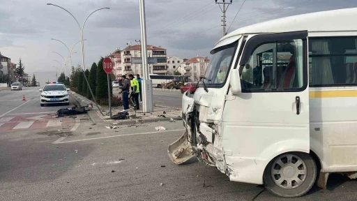 Karaman’da kazada ağır yaralanan genç kadın 2 günlük yaşam mücadelesini kaybetti
