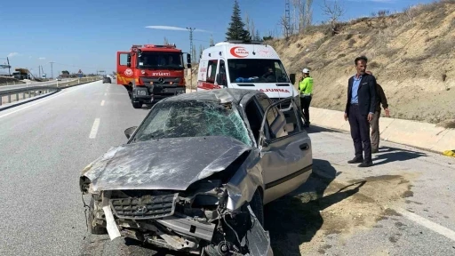 Karaman’da kontrolden çıkan otomobil takla attı: 2 yaralı
