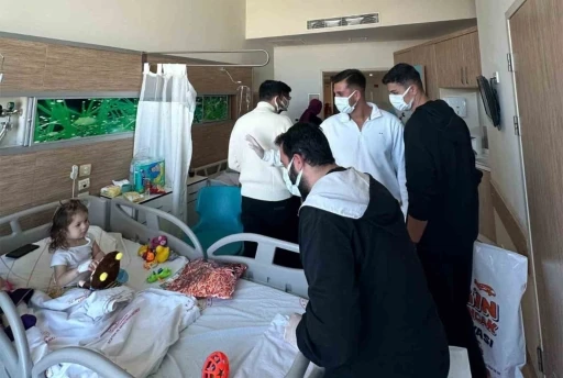 Karaman’da lösemi hastası çocuklar sevindirildi
