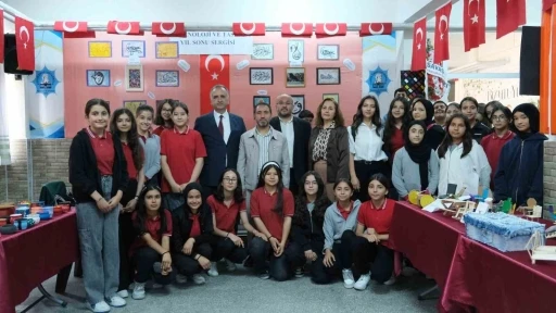 Karaman’da ortaokul öğrencilerinden yılsonu sergisi
