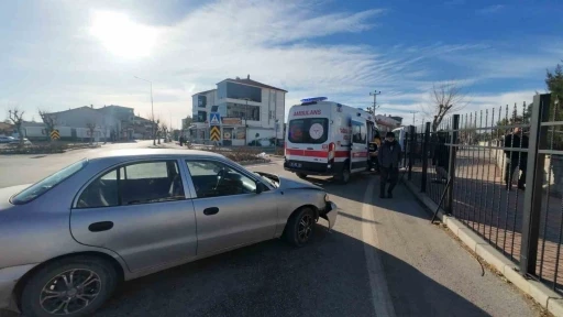 Karaman&rsquo;da otomobil ile cip &ccedil;arpıştı: 3 yaralı
