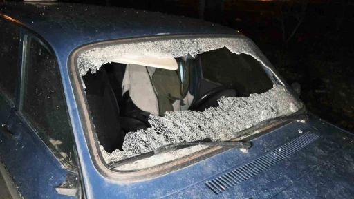 Karaman&rsquo;da otomobilin &ccedil;arptığı 79 yaşındaki kadın yaralandı
