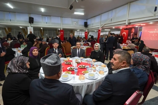 Karaman&rsquo;da şehit yakınları ve gaziler &lsquo;B&uuml;y&uuml;k Aile Sofrası&rsquo;nda buluştu
