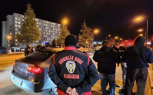 Karaman&rsquo;da silah ve uyuşturucu ele ge&ccedil;irildi: 5 tutuklama
