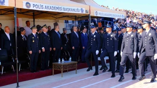 Karaman POMEM&rsquo;de 409 polis adayı mezun oldu
