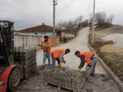 Karamürsel’e 35 bin metrekare parke yol
