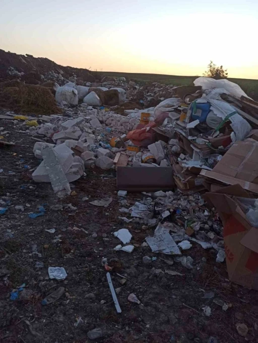 Karamusul Göleti’ne atık döküldü
