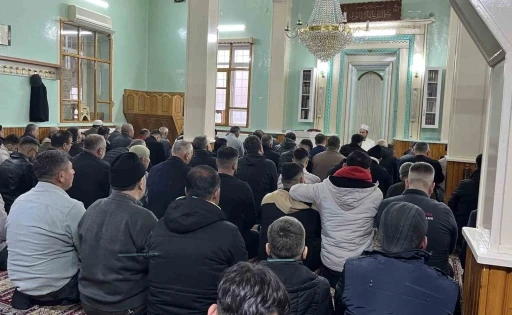 Karapınar&rsquo;da Bayram Namazında camiler doldu
