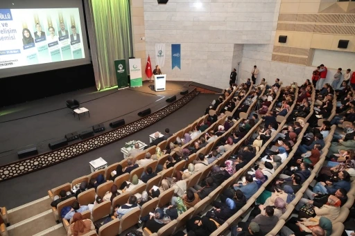 Karatay&rsquo;da "Evlilik ve Aile Gelişim Akademisi" yoğun ilgiyle s&uuml;r&uuml;yor

