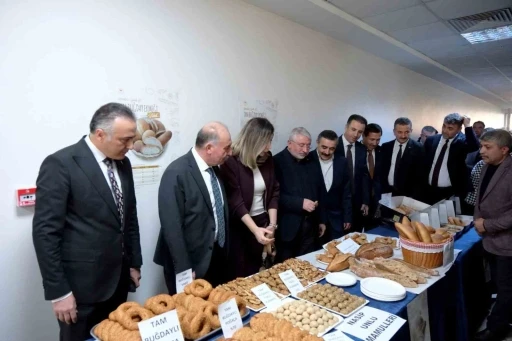 Karatay&rsquo;ın tam buğday ekmeği &ccedil;alışmaları &Ccedil;orum&rsquo;da tanıtıldı
