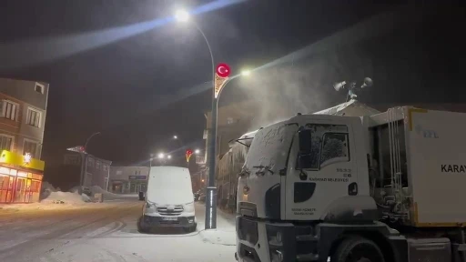 Karayazı&rsquo;da kar ve tip etkili
