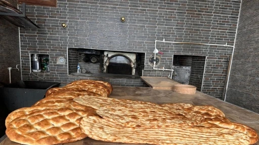 Karayazı&rsquo;da yeni lavaş ve tandır ekmek fırını hizmete a&ccedil;ıldı
