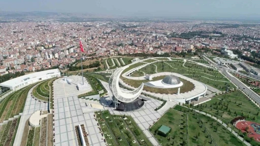 Karesi’de birleştirilmiş dükkanlardaki ruhsat krizi
