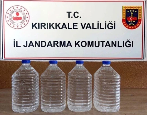 Kargo kolisinde 20 litre ka&ccedil;ak etil alkol ele ge&ccedil;irildi
