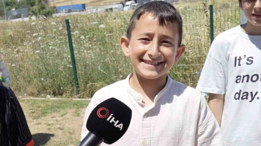 Karne heyecanı muhtarlık &ouml;n&uuml;nde hediyeye d&ouml;n&uuml;şt&uuml;
