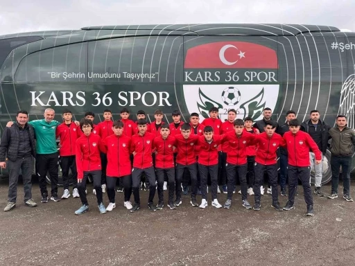 Kars 36 Spor U16 Takımı T&uuml;rkiye Şampiyonası i&ccedil;in Bing&ouml;l yolunda
