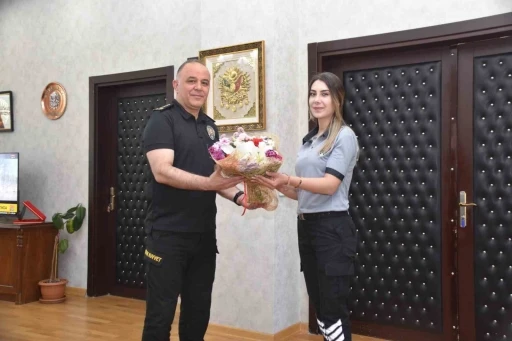Kars Emniyet Müdürü Saka, özel güvenlik görevlilerini makamında ağırladı
