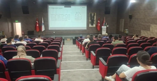 Kars emniyet personeline kumar bağımlılığı eğitimi ve YEDAM tanıtımı

