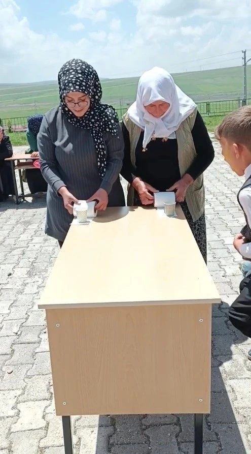 Kars’ta 2025 Aile Yılı ve Maarif Modeli Ebeveyn Okulu eğitimi
