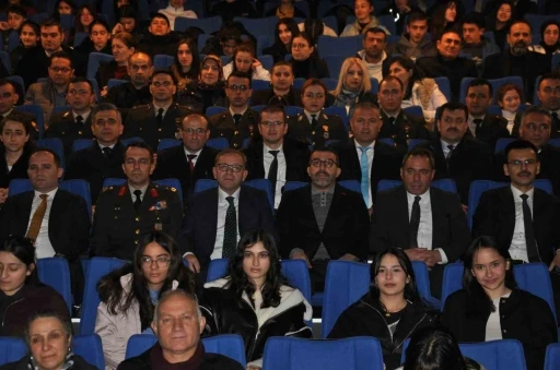 Kars&rsquo;ta &Ccedil;anakkale Zaferi&rsquo;nin 111. yıld&ouml;n&uuml;m&uuml; kutlandı
