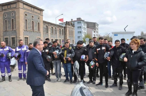 Kars’ta güvenli motosiklet kullanımı eğitimi
