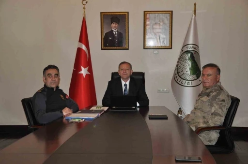 Kars&rsquo;ta g&uuml;venlik zirvesi: 150 operasyon, 90 hesaba erişim engeli
