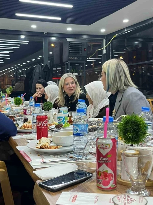 Kars&rsquo;ta Kızılay&rsquo;dan huzurevinde anlamlı iftar buluşması
