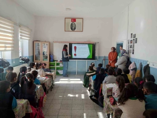 Kars&rsquo;ta &ouml;ğrencilere gıda g&uuml;venilirliği ve israfla m&uuml;cadele eğitimi
