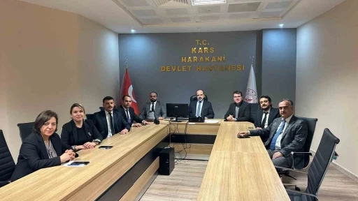 Kars&rsquo;ta sağlık hizmetleri değerlendirildi: 2026 hedefleri masaya yatırıldı
