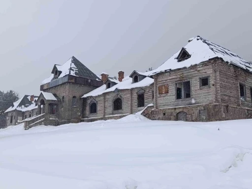 Kars&rsquo;ta tarihin sessiz &ccedil;ığlığı: Sarıkamış&rsquo;taki asırlık Rus k&ouml;şk&uuml; yok oluyor
