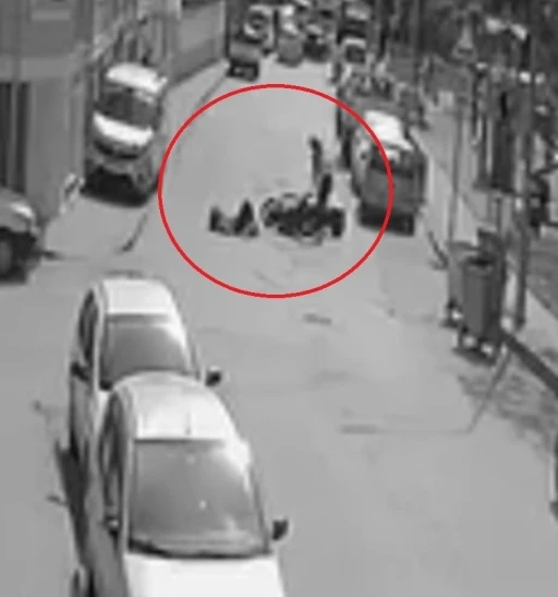Karşıya geçen kadına çarptı, yaralıyı olay yerinde bırakıp kaçtı
