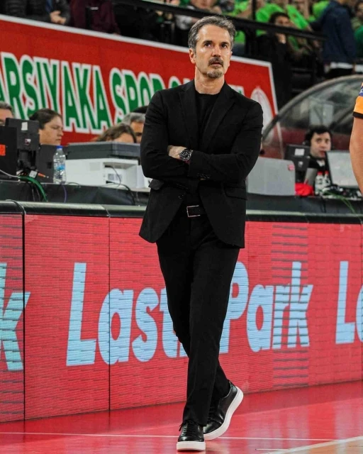 Karşıyaka Basketbol, ligde kalma yolunda yara aldı
