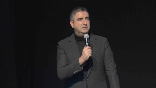 Kartal 1&rsquo;inci H&uuml;seyin G&uuml;ler Yerel Basın Sempozyumu&rsquo;nda kent basının geleceği ele alındı
