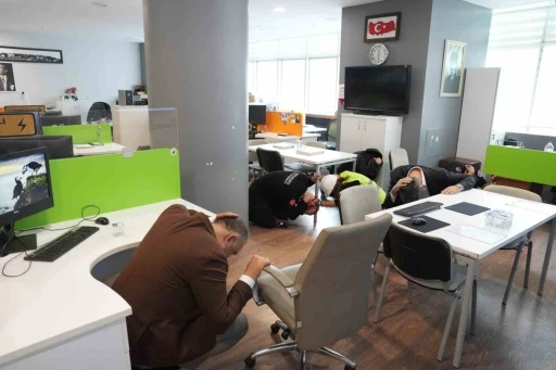 Kartal Belediyesi’nde deprem tatbikatı başarıyla gerçekleştirildi

