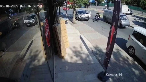 Kartal’da araç kapısına çarpan motosiklet sürücüsü yaralandı
