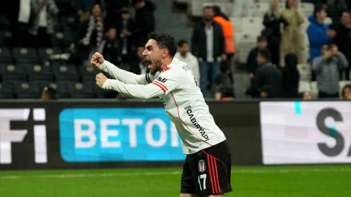 Kartal Kayra Yılmaz: "Kırılan ve &uuml;z&uuml;len t&uuml;m taraftarlarımızdan i&ccedil;tenlikle &ouml;z&uuml;r dilerim"
