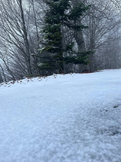 Kartepe beyaza büründü, kartpostallık görüntüler ortaya çıktı
